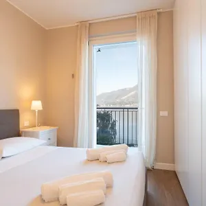 https://la-roseta.it-lombardy.com