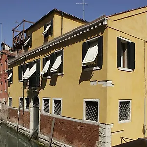 Al Palazzetto ** Venedik