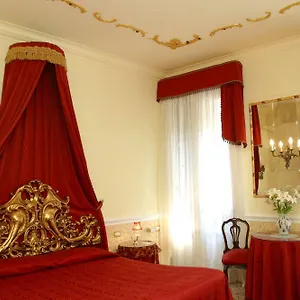 Casa Fenice ** Venedik