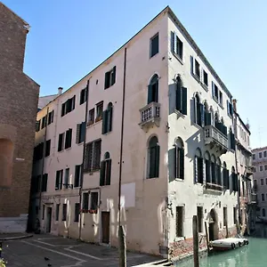 Ca' Foscolo ** Venedik